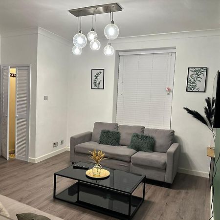 Amazing 2 Bedrooms House بريدجيند المظهر الخارجي الصورة